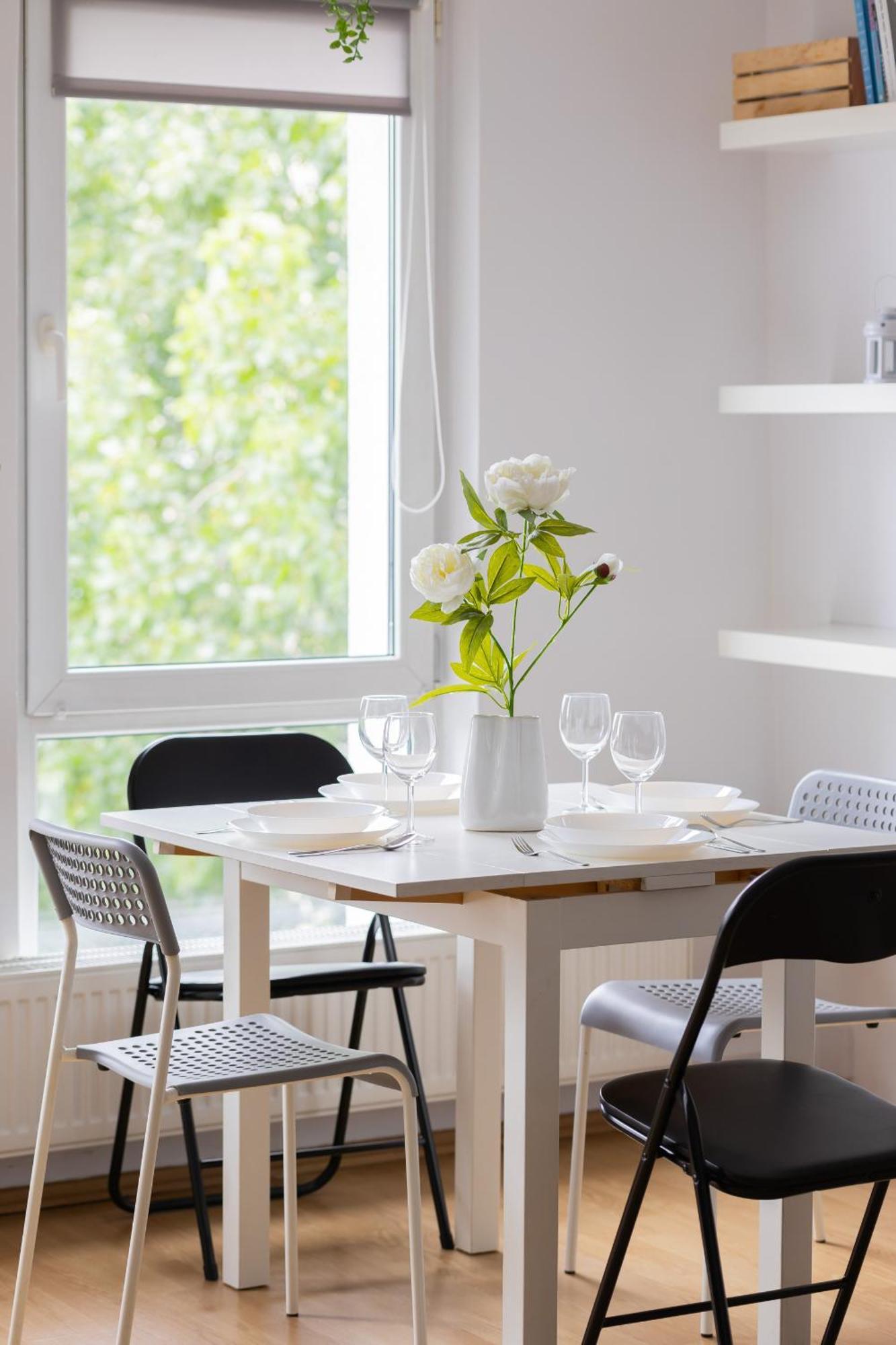 Rodzinne Studio Dla 4 Osob W Centrum Warszawy By Noclegi Renters Warsaw Ngoại thất bức ảnh